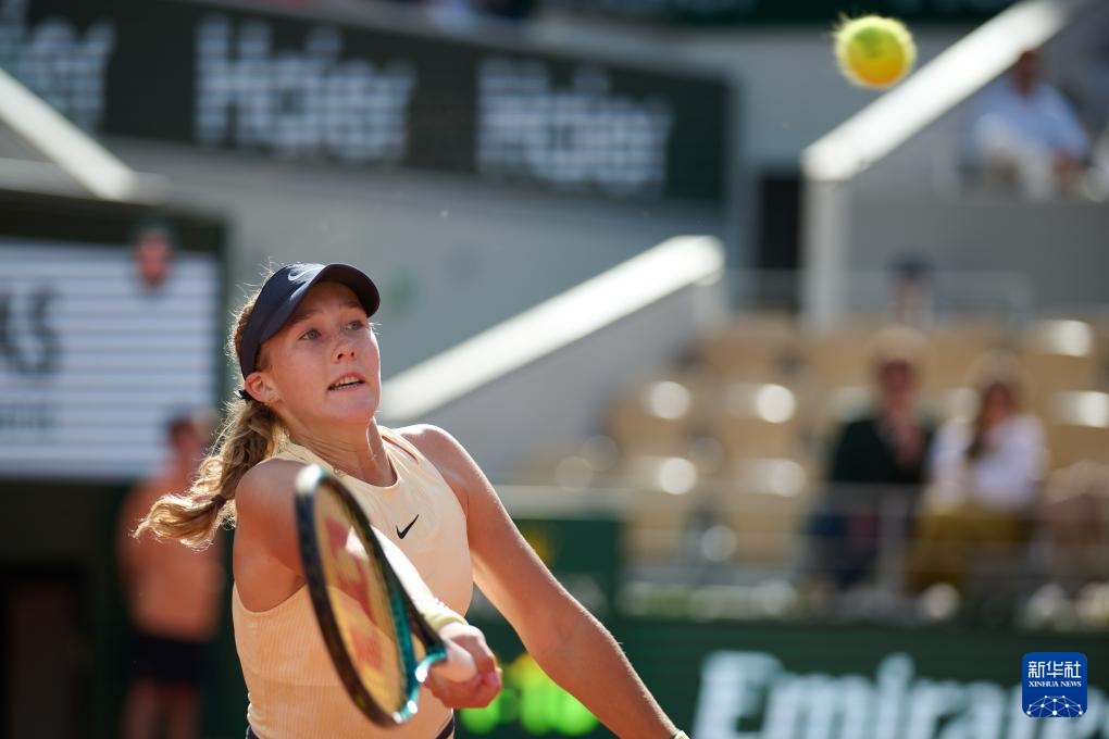 以其敏捷的 以其敏捷的