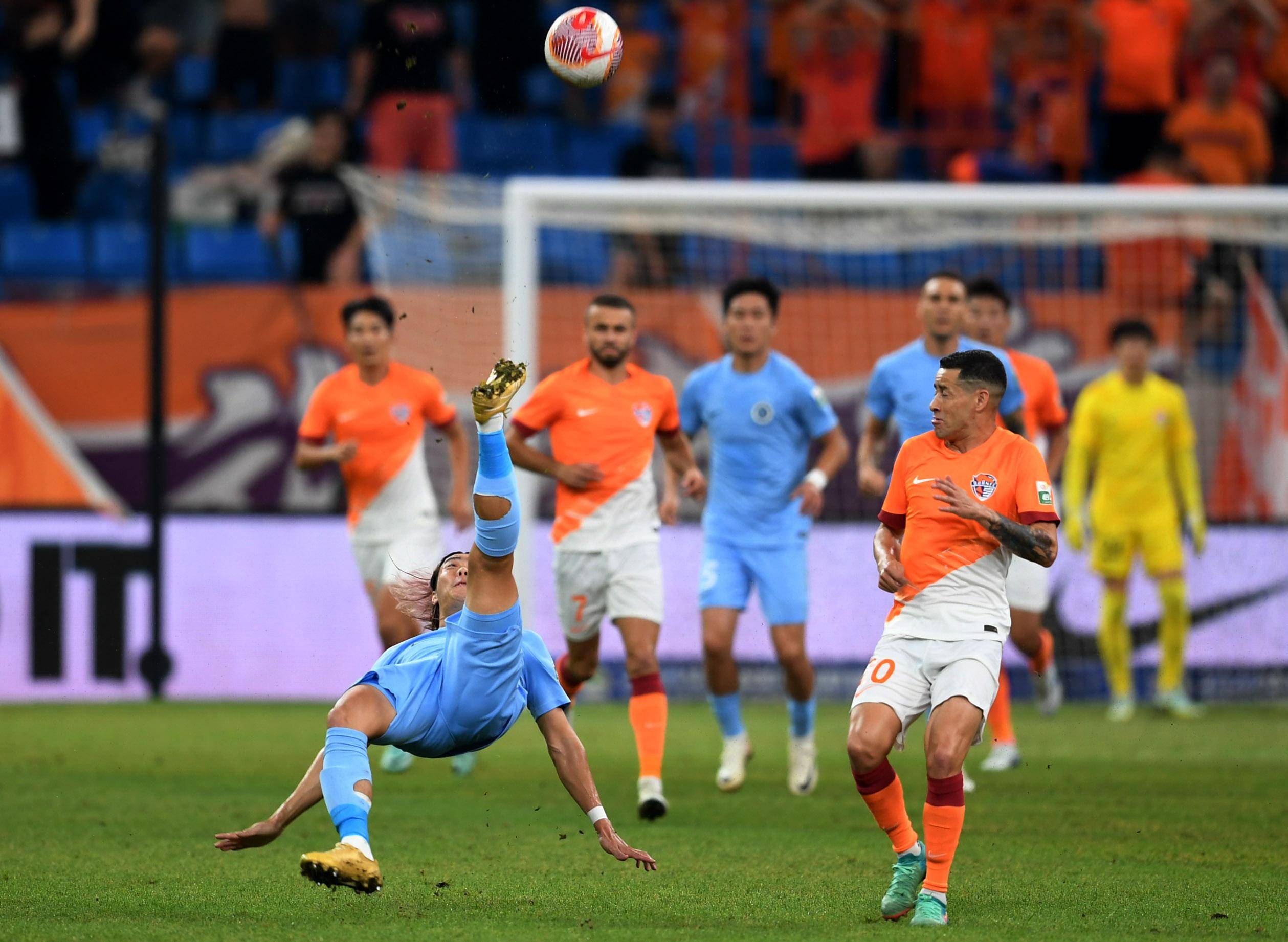 他不仅在这 他不仅在这