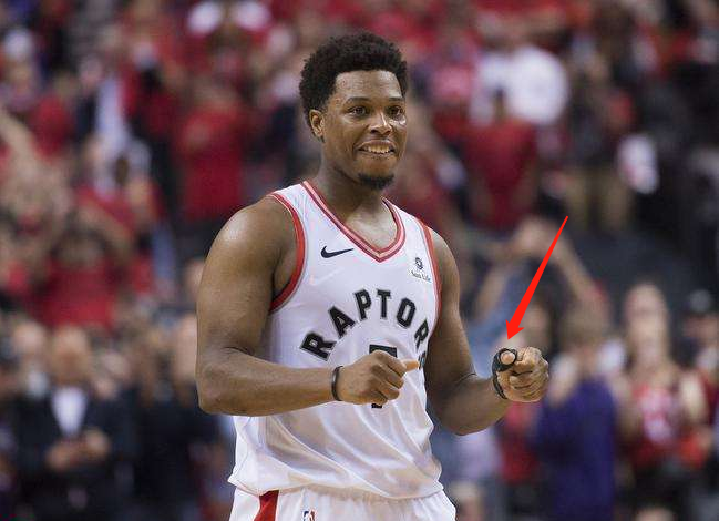 相比之下 相比之下