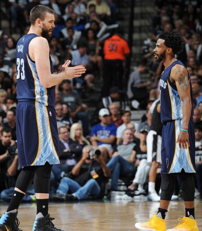 荣耀与责任 荣耀与责任