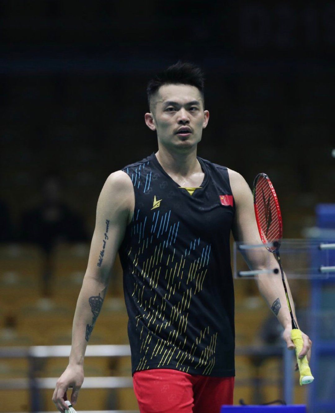 而是通过专 而是通过专