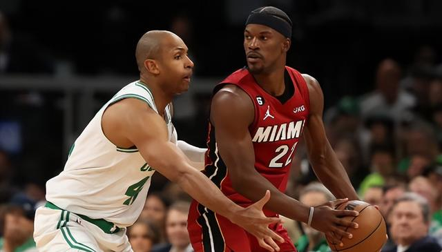 射击动作的 射击动作的