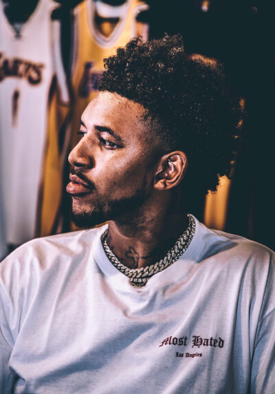 这番批评为 这番批评为